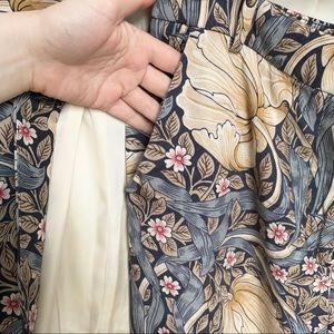 H&M Pants - william morris suit pants H&M Pants - william morris suit pants